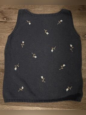 Eddie Bauer Navy Floral Knit Sleeveless Sweater Vest